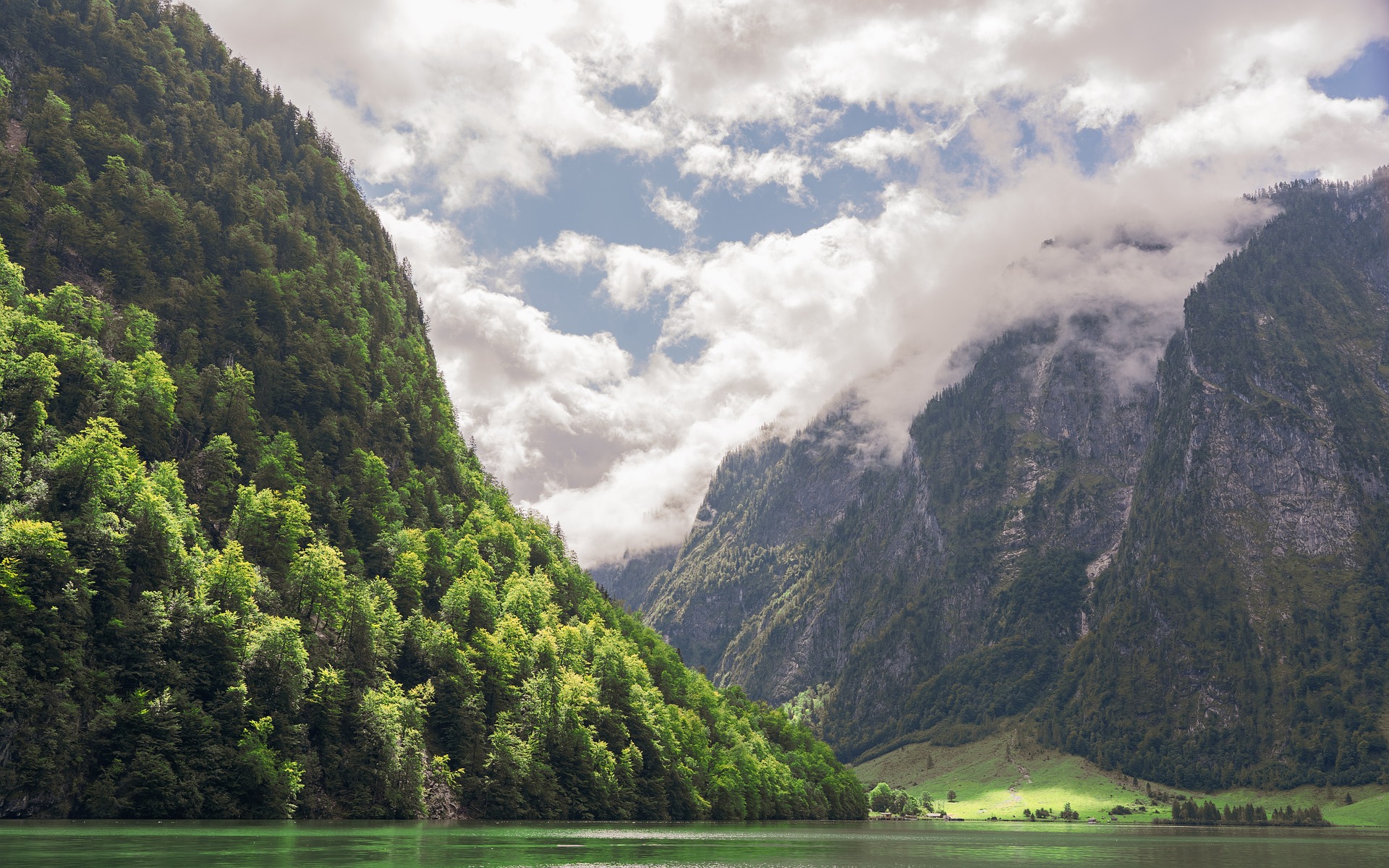 Berge Wolken und Königssee